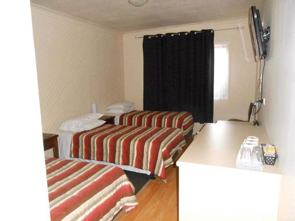 Acacia Ridge Motor Inn Порт-Огаста Номер фото
