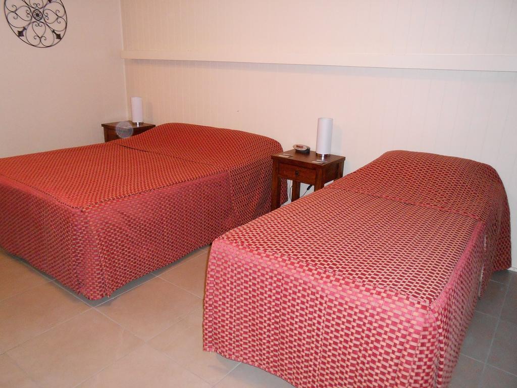 Acacia Ridge Motor Inn Порт-Огаста Номер фото