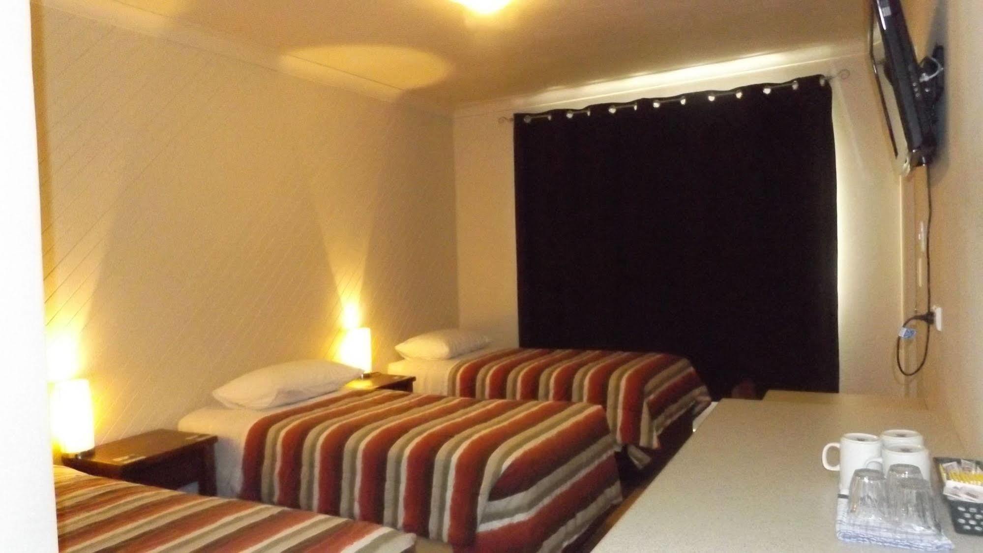 Acacia Ridge Motor Inn Порт-Огаста Екстер'єр фото